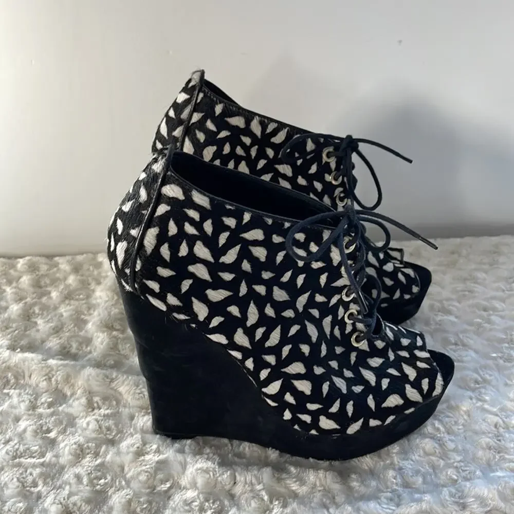 Diane Von Furstenberg Open Toes Wedge Ankle Boots Animal Print Size 8.5 M